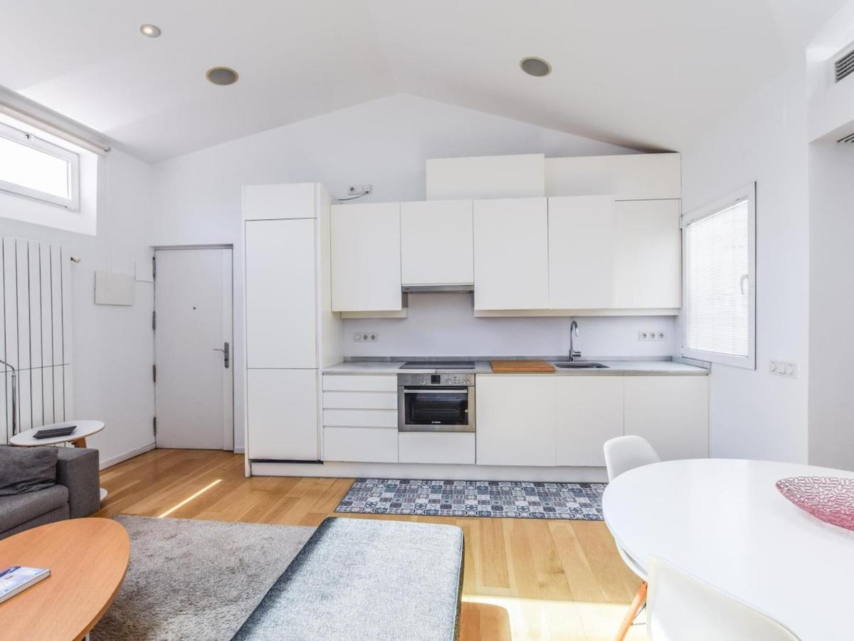 Apartamento De Diseno De Lujo En Lavapies Alquiler Temporal Madrid Exteriér fotografie