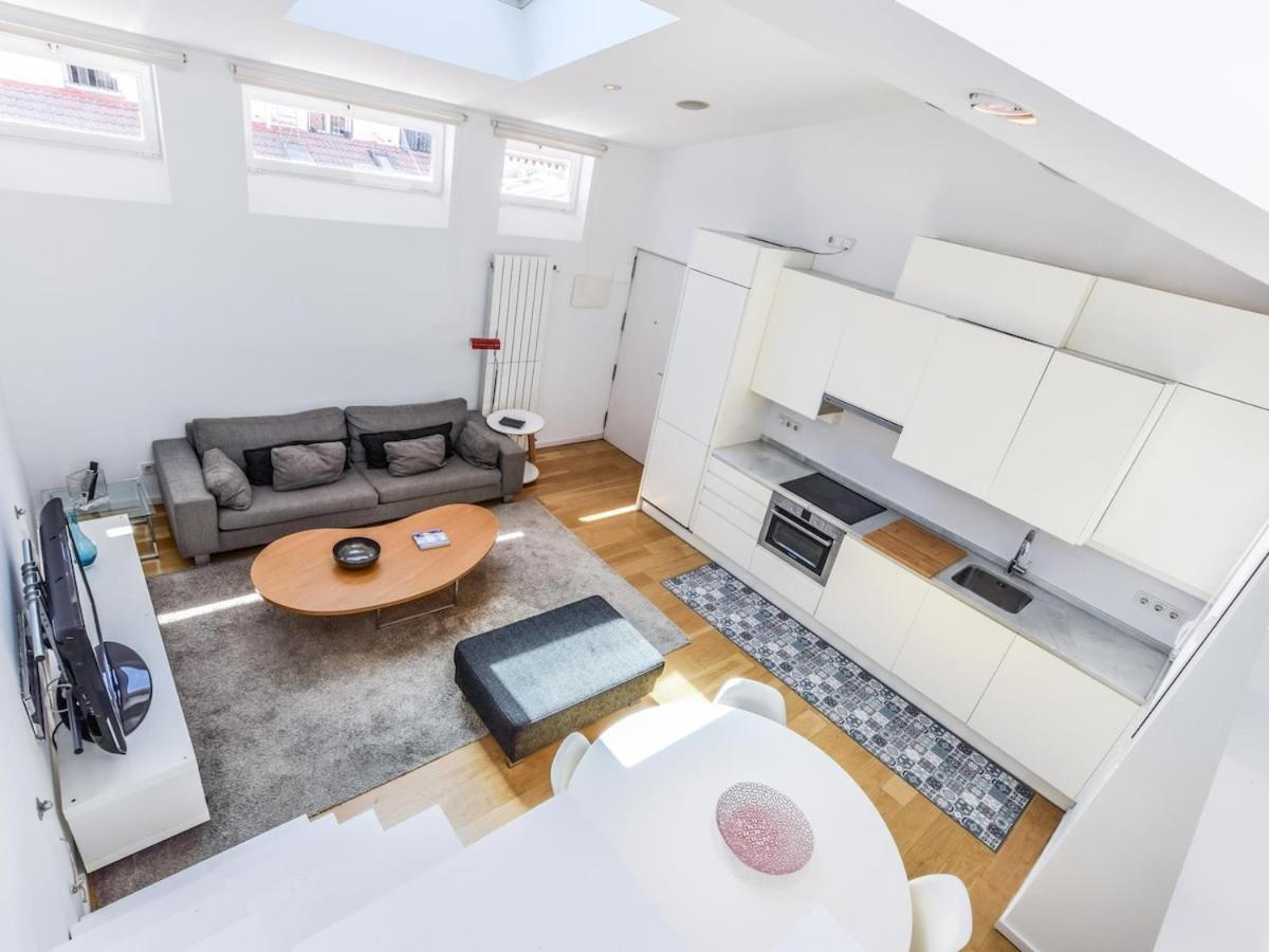 Apartamento De Diseno De Lujo En Lavapies Alquiler Temporal Madrid Exteriér fotografie